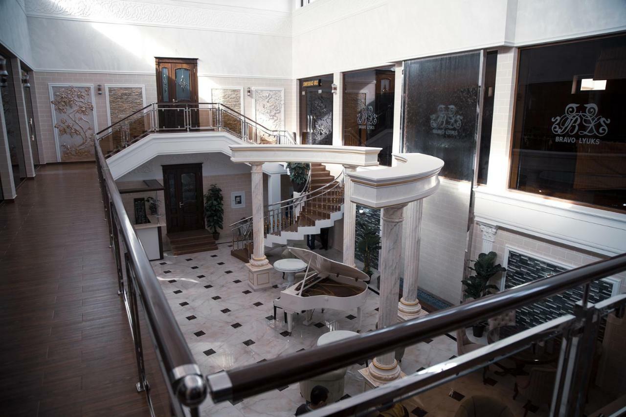 Bravolyuks Hotel Urgench Eksteriør bilde