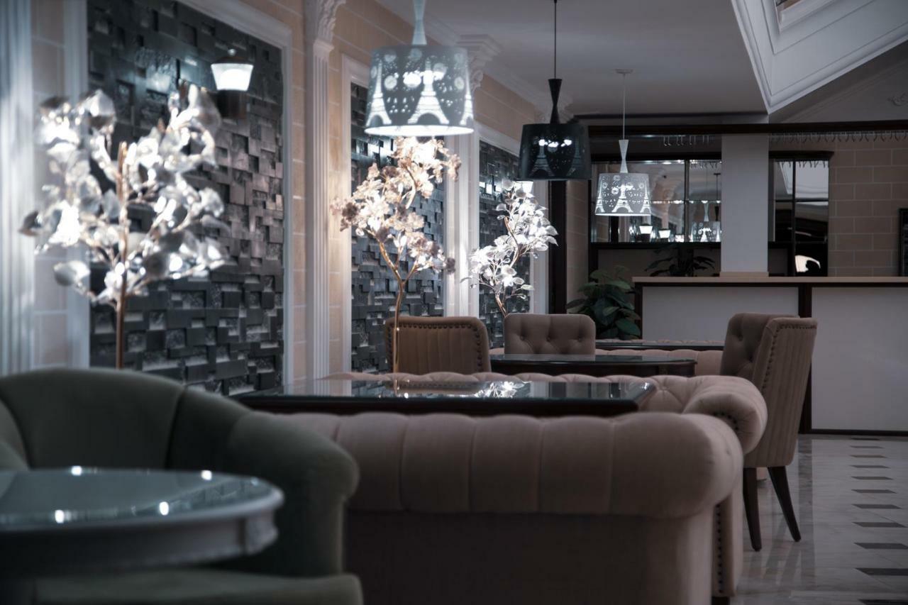 Bravolyuks Hotel Urgench Eksteriør bilde