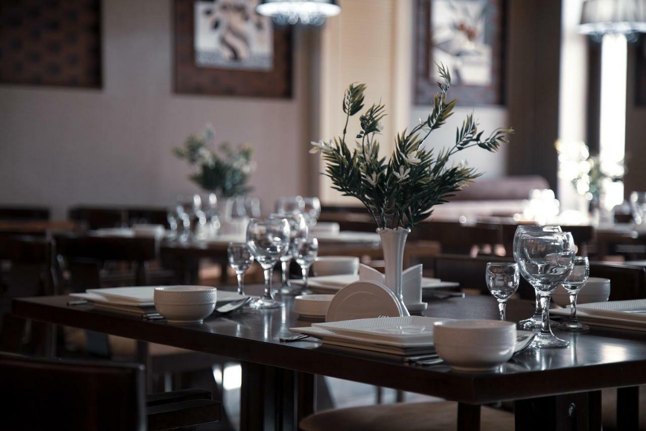 Bravolyuks Hotel Urgench Eksteriør bilde