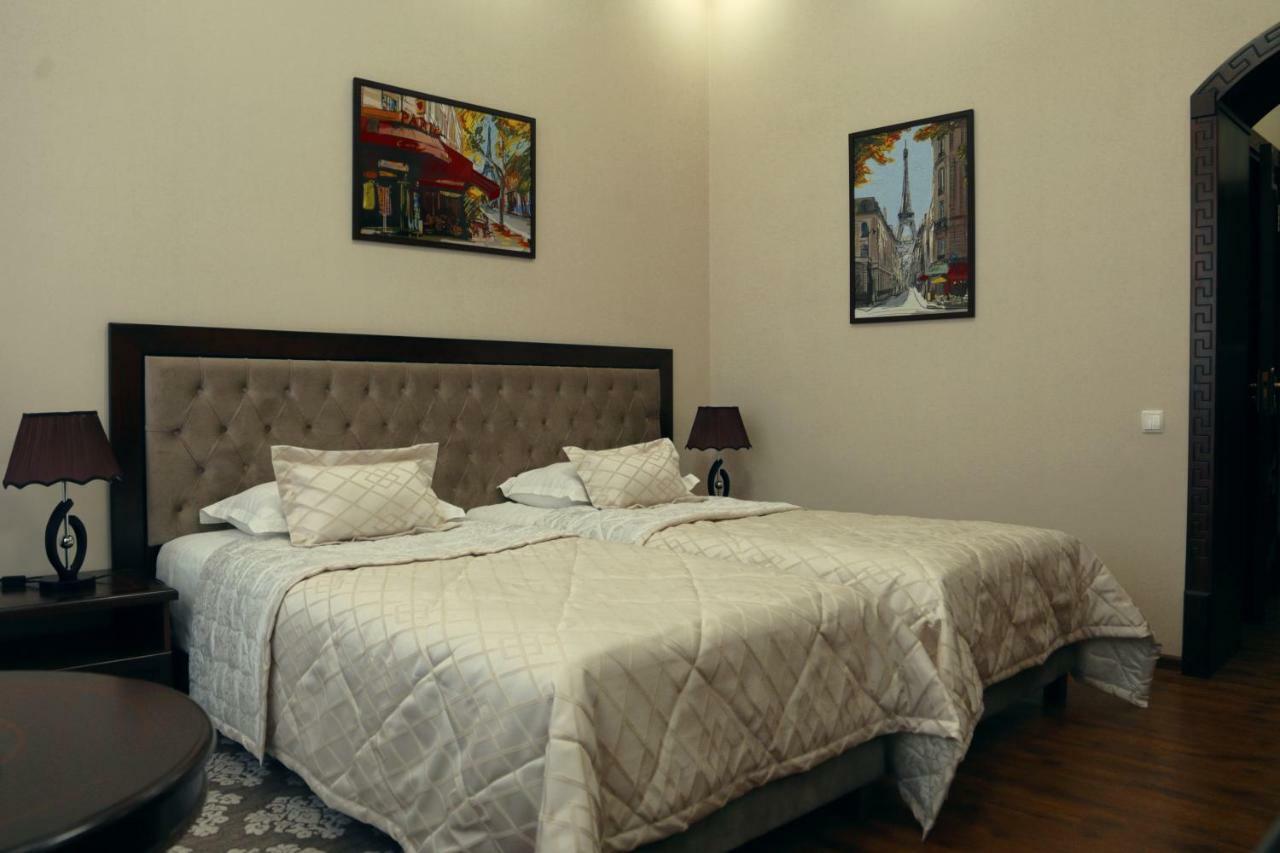 Bravolyuks Hotel Urgench Eksteriør bilde