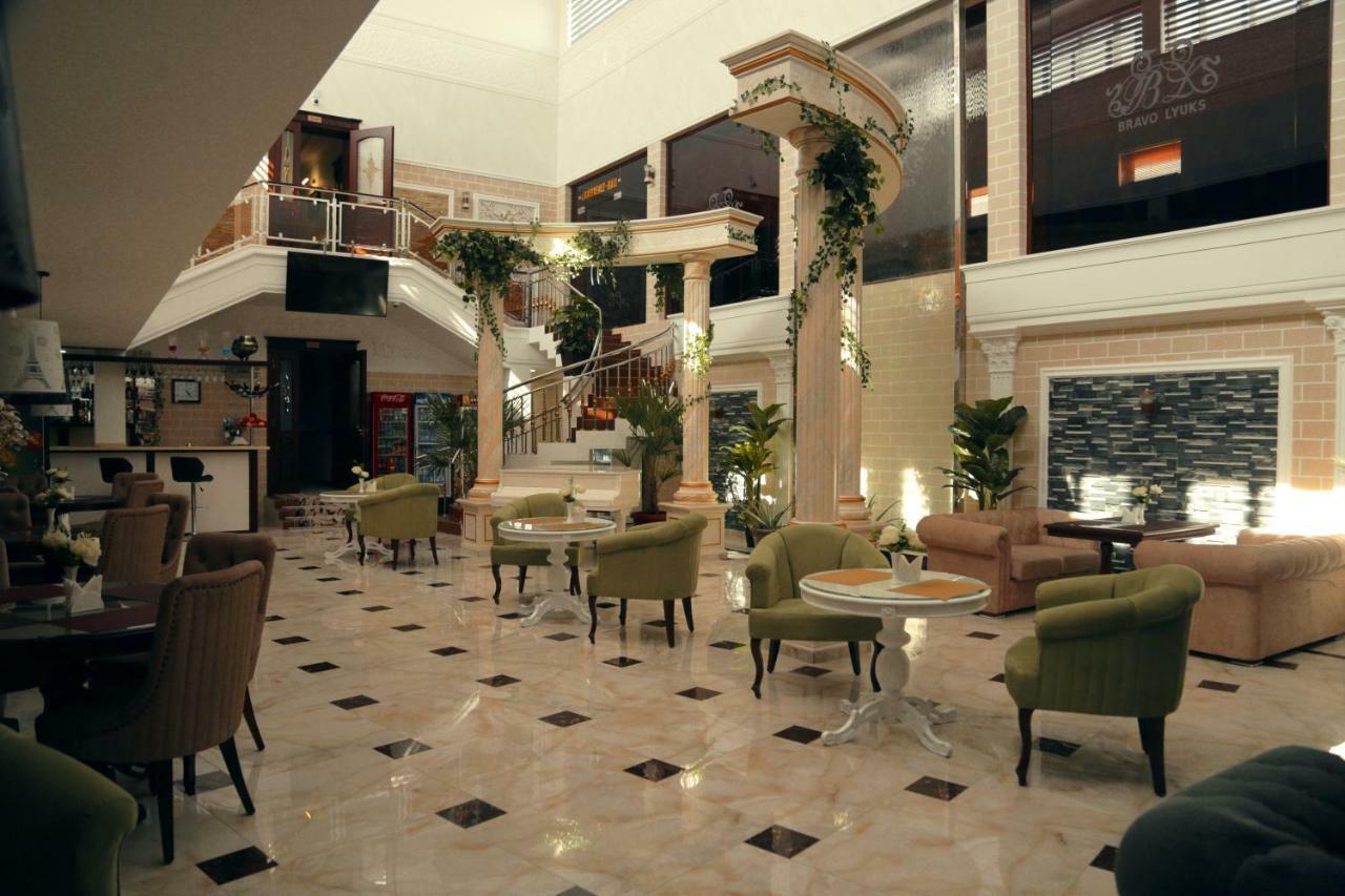Bravolyuks Hotel Urgench Eksteriør bilde