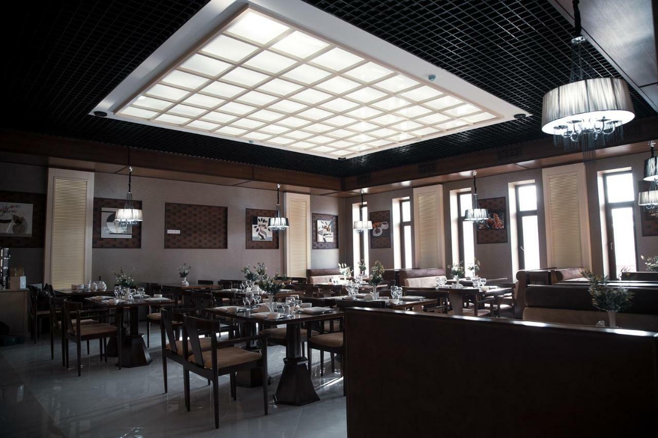 Bravolyuks Hotel Urgench Eksteriør bilde